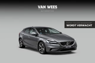 Hoofdafbeelding Volvo V40 Volvo V40 2.0 T2 R-Design Facelift | 2e eigenaar | LED | Navigatie | 17 inch | Climate control | Alcantara/leer | Sportstoelen | PDC | Cruise control | Sportstuur | 122 pk