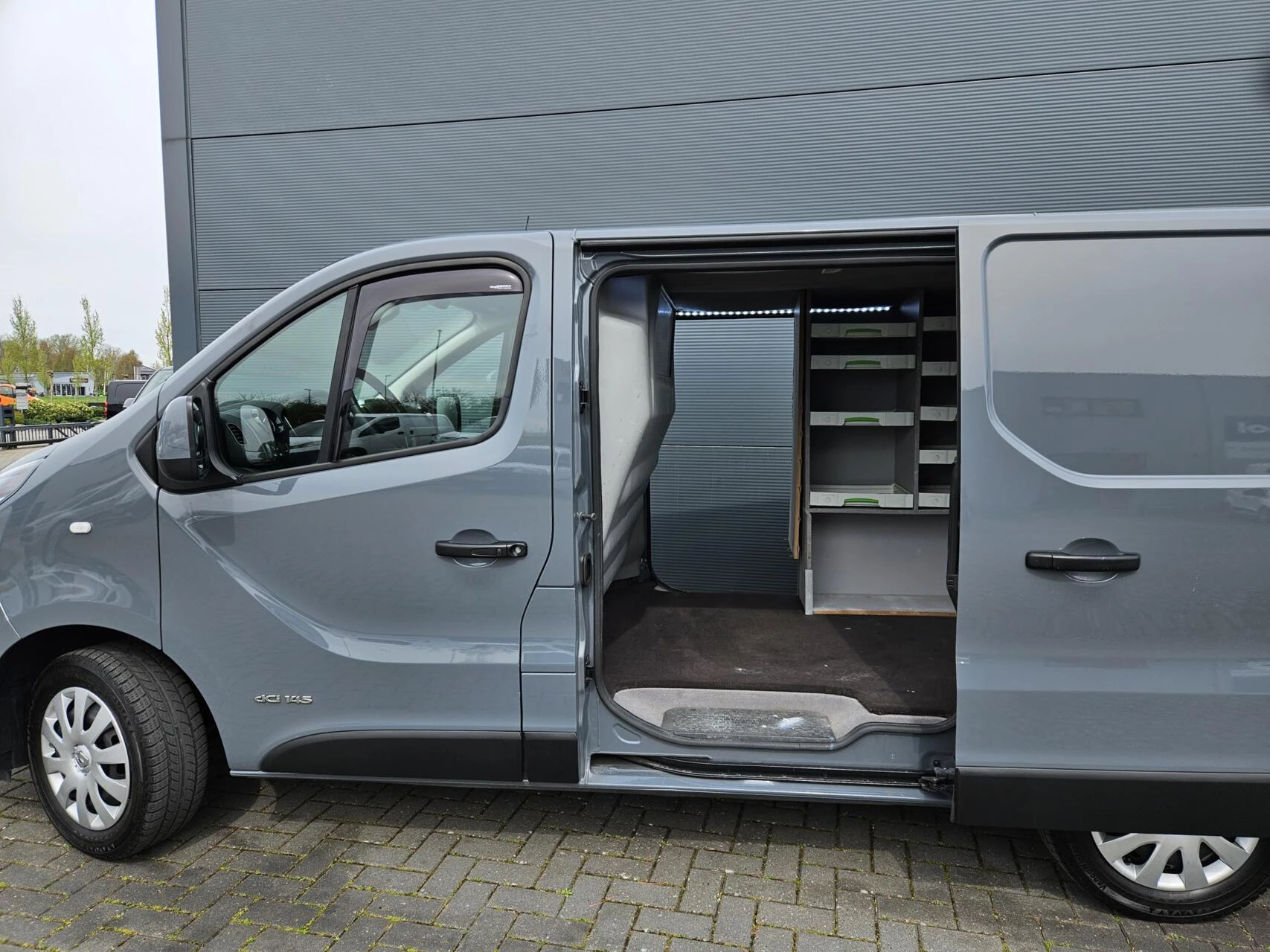 Hoofdafbeelding Nissan NV300