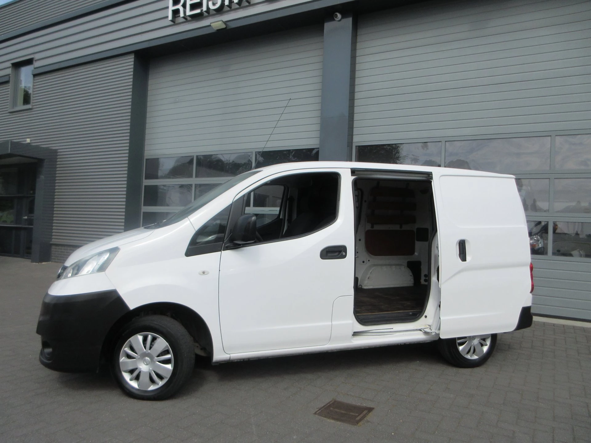 Hoofdafbeelding Nissan NV200