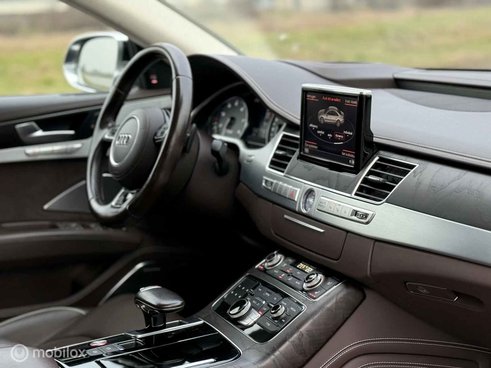 Hoofdafbeelding Audi S8