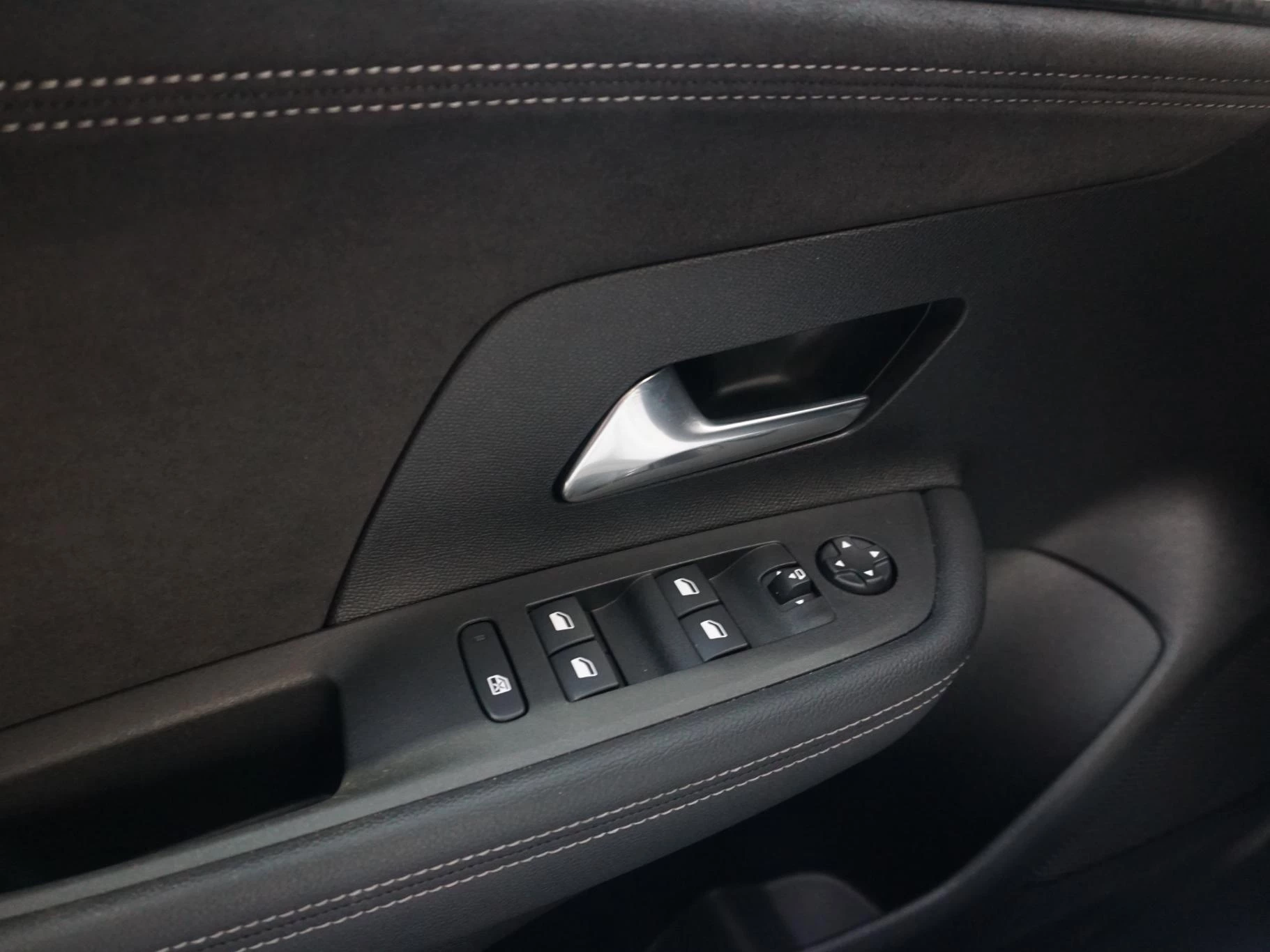 Hoofdafbeelding Opel Mokka-e