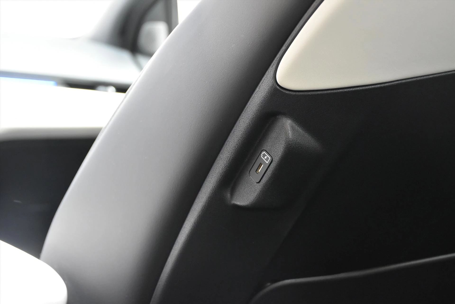 Hoofdafbeelding Kia EV4