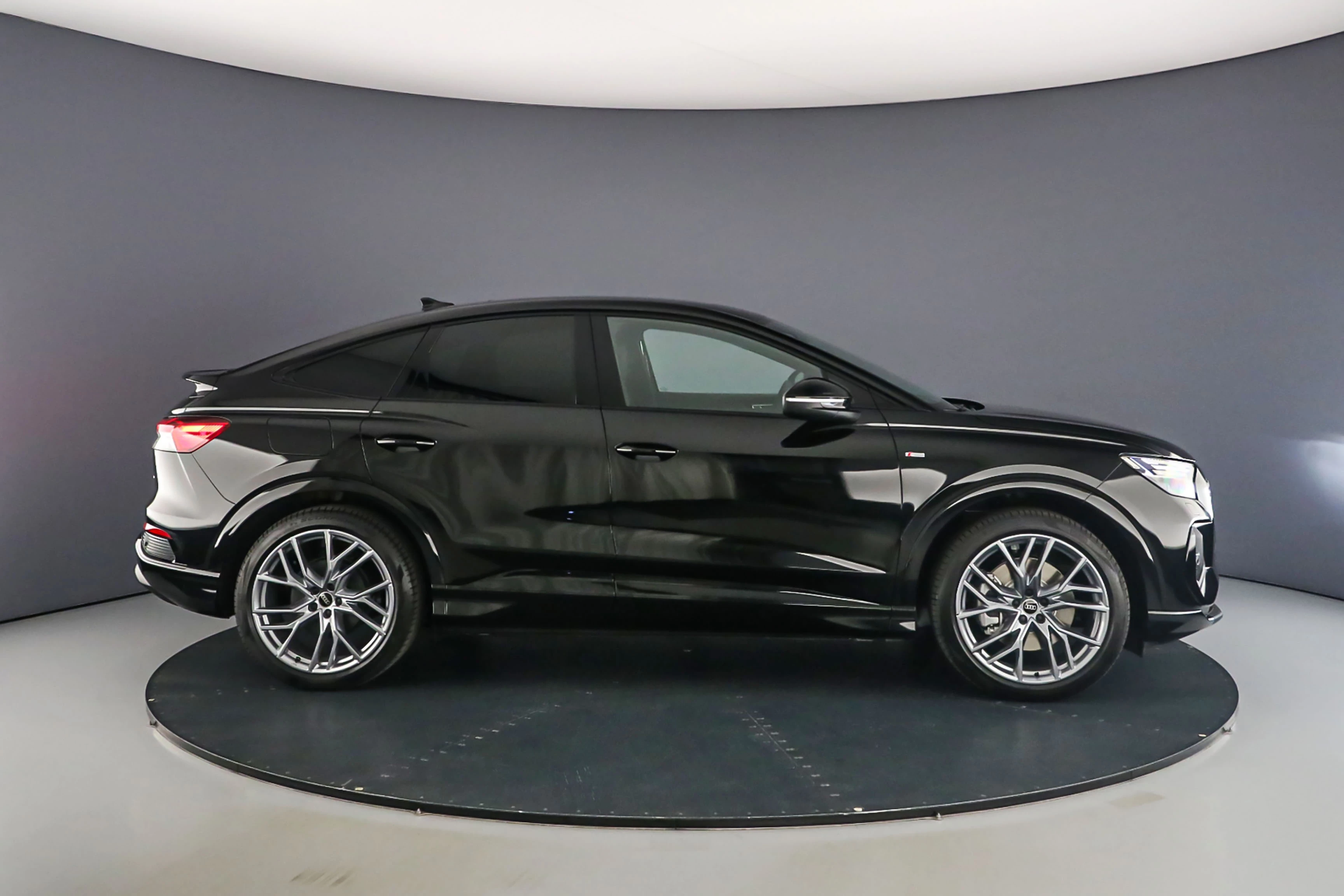 Hoofdafbeelding Audi Q4 e-tron