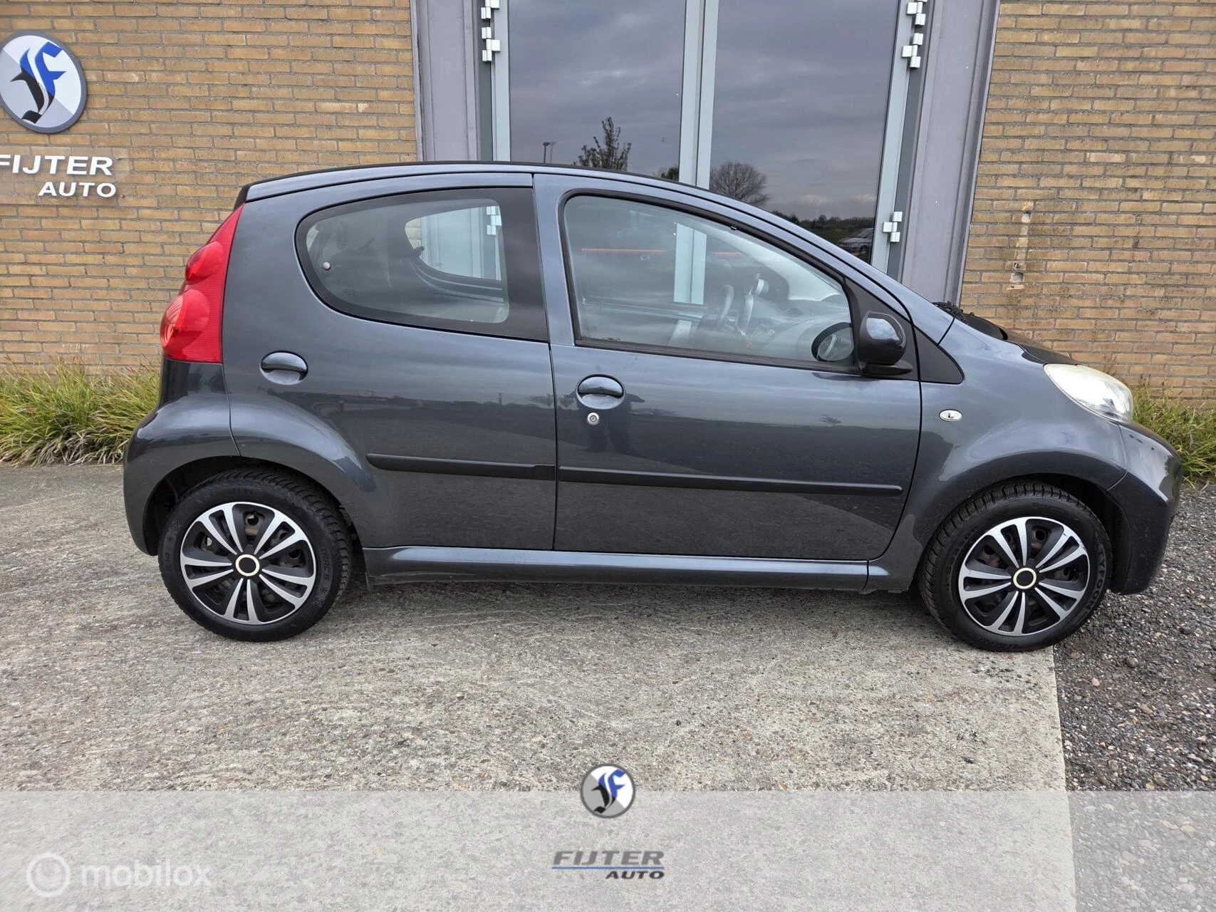 Hoofdafbeelding Peugeot 107
