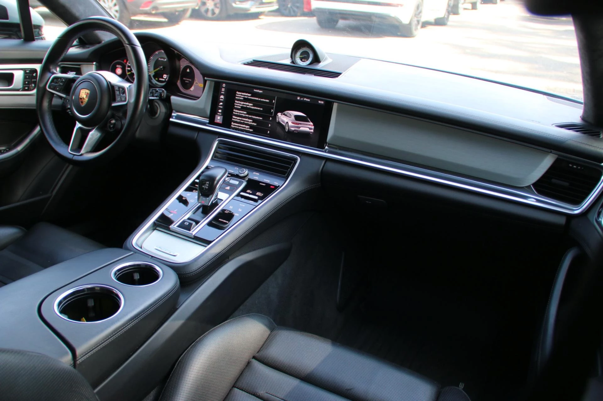 Hoofdafbeelding Porsche Panamera
