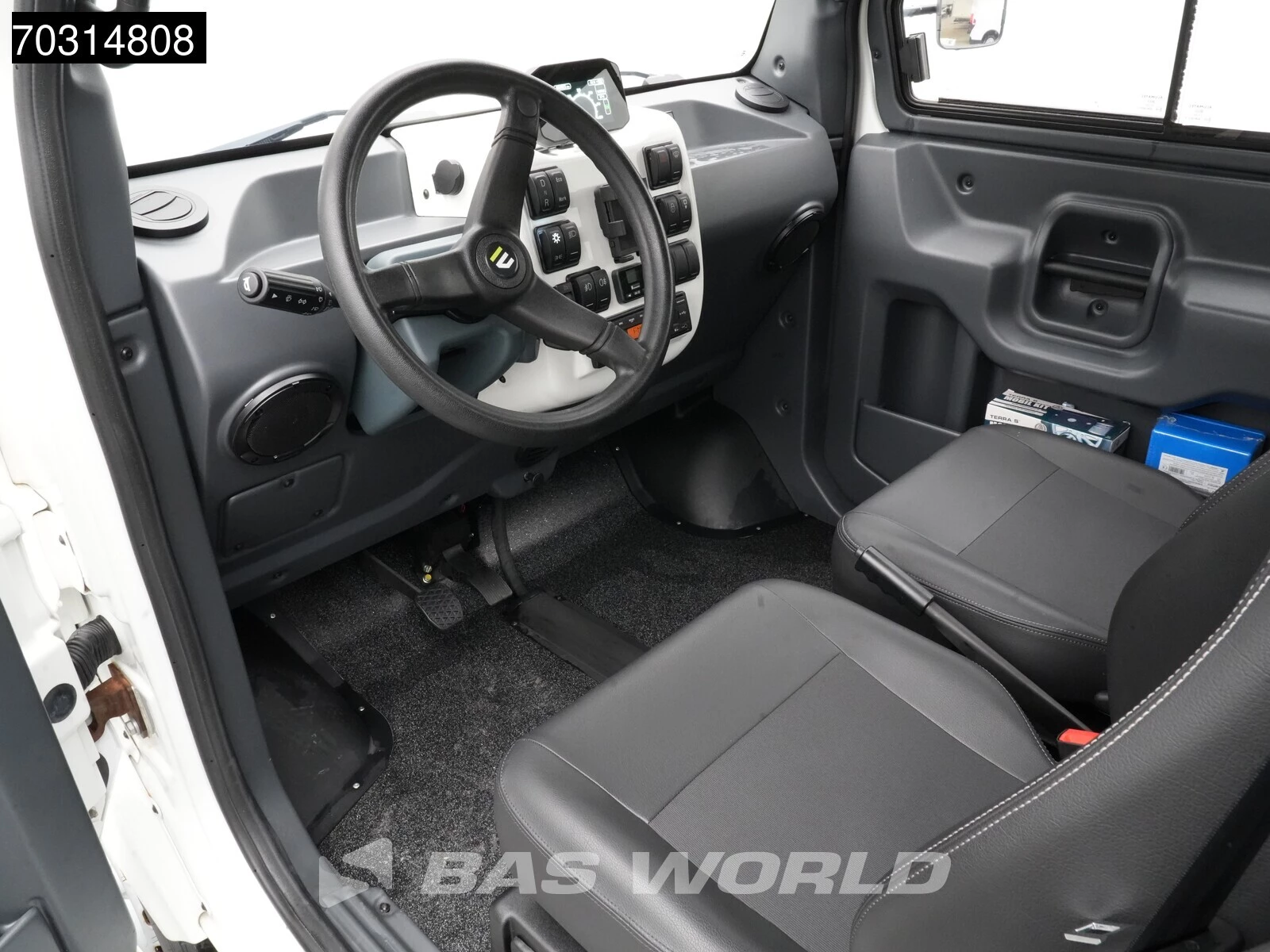 Hoofdafbeelding EVUM Motors aCar SWB Cassone Ribaltabile 23 Kwh MY23