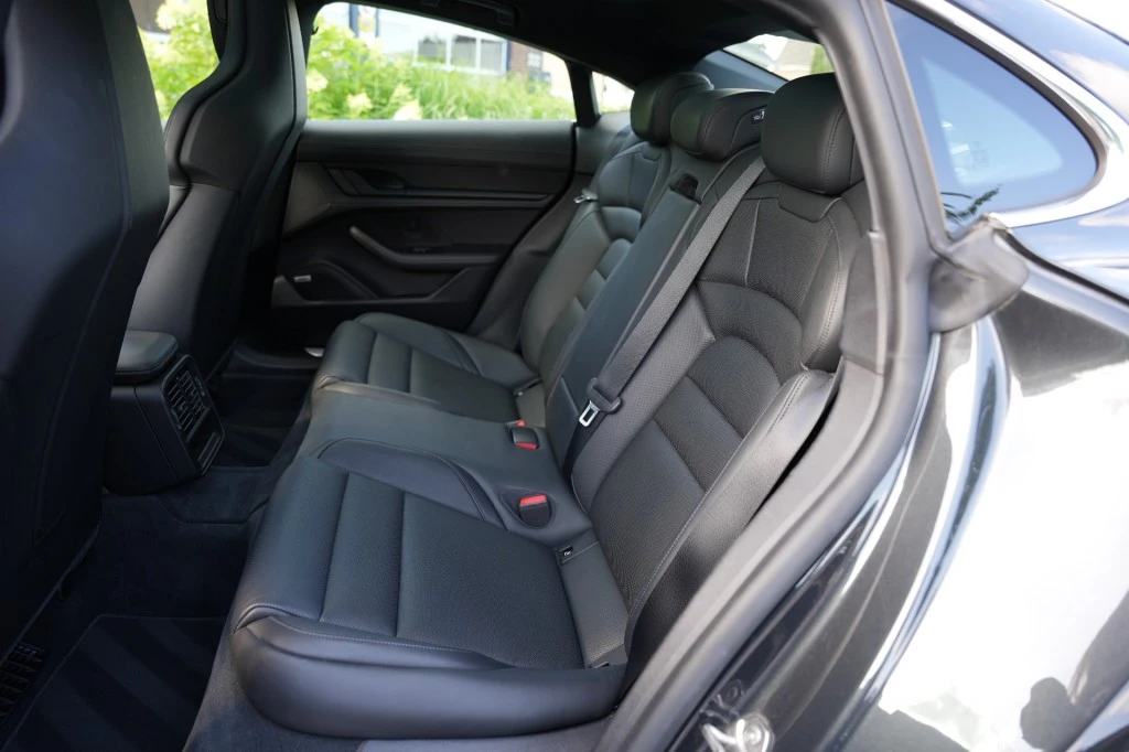 Hoofdafbeelding Porsche Taycan