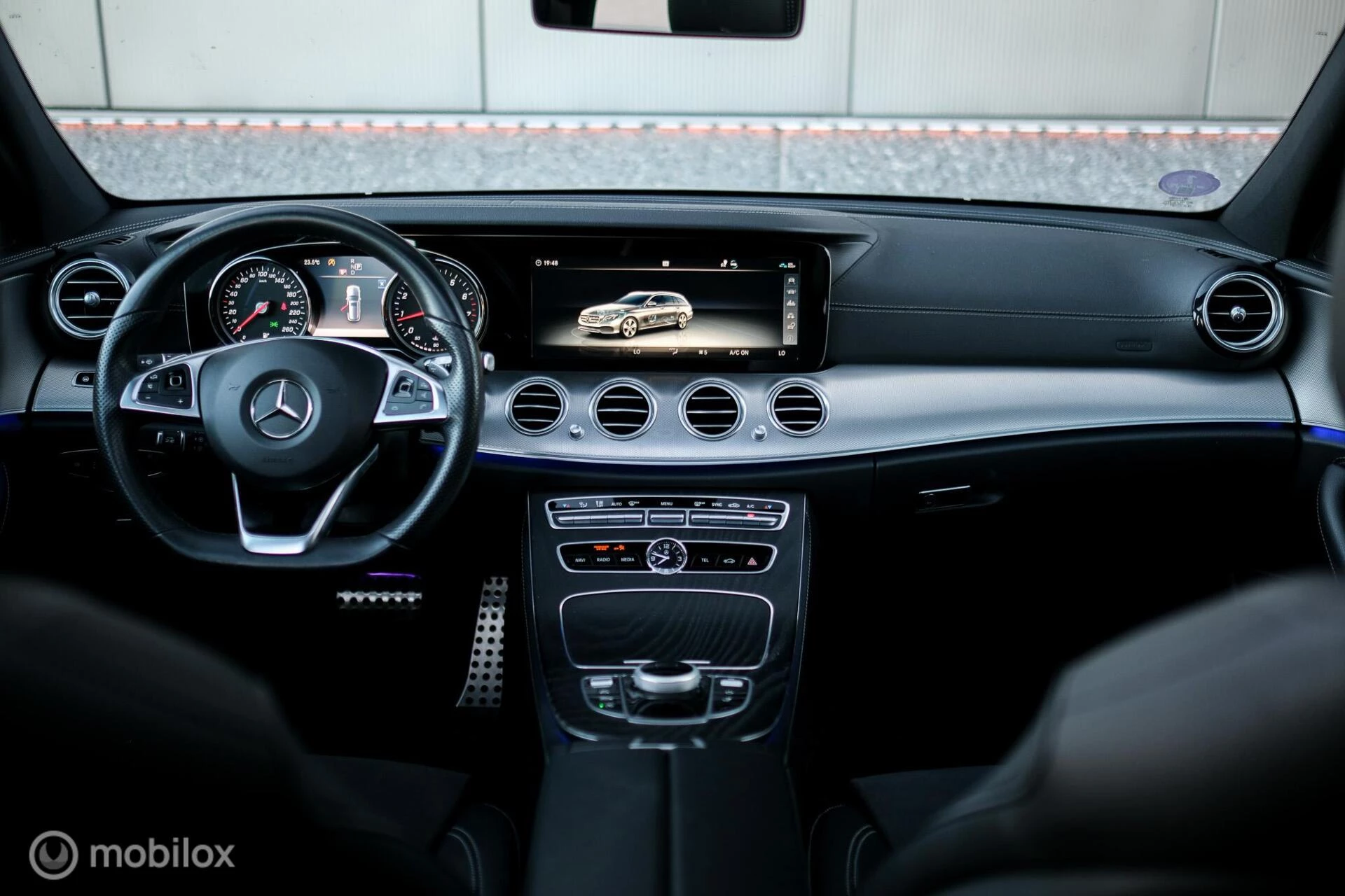 Hoofdafbeelding Mercedes-Benz E-Klasse