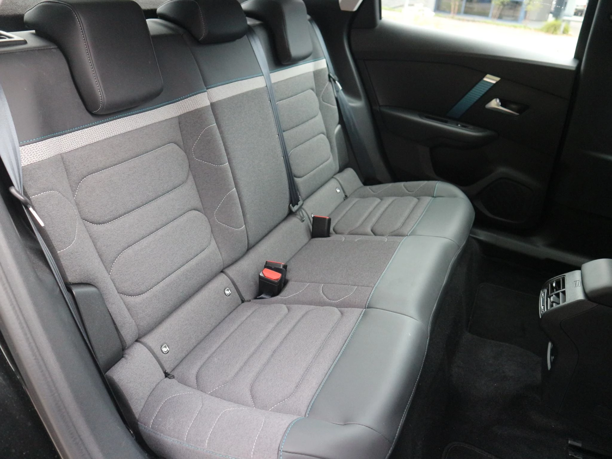 Hoofdafbeelding Citroën ë-C4