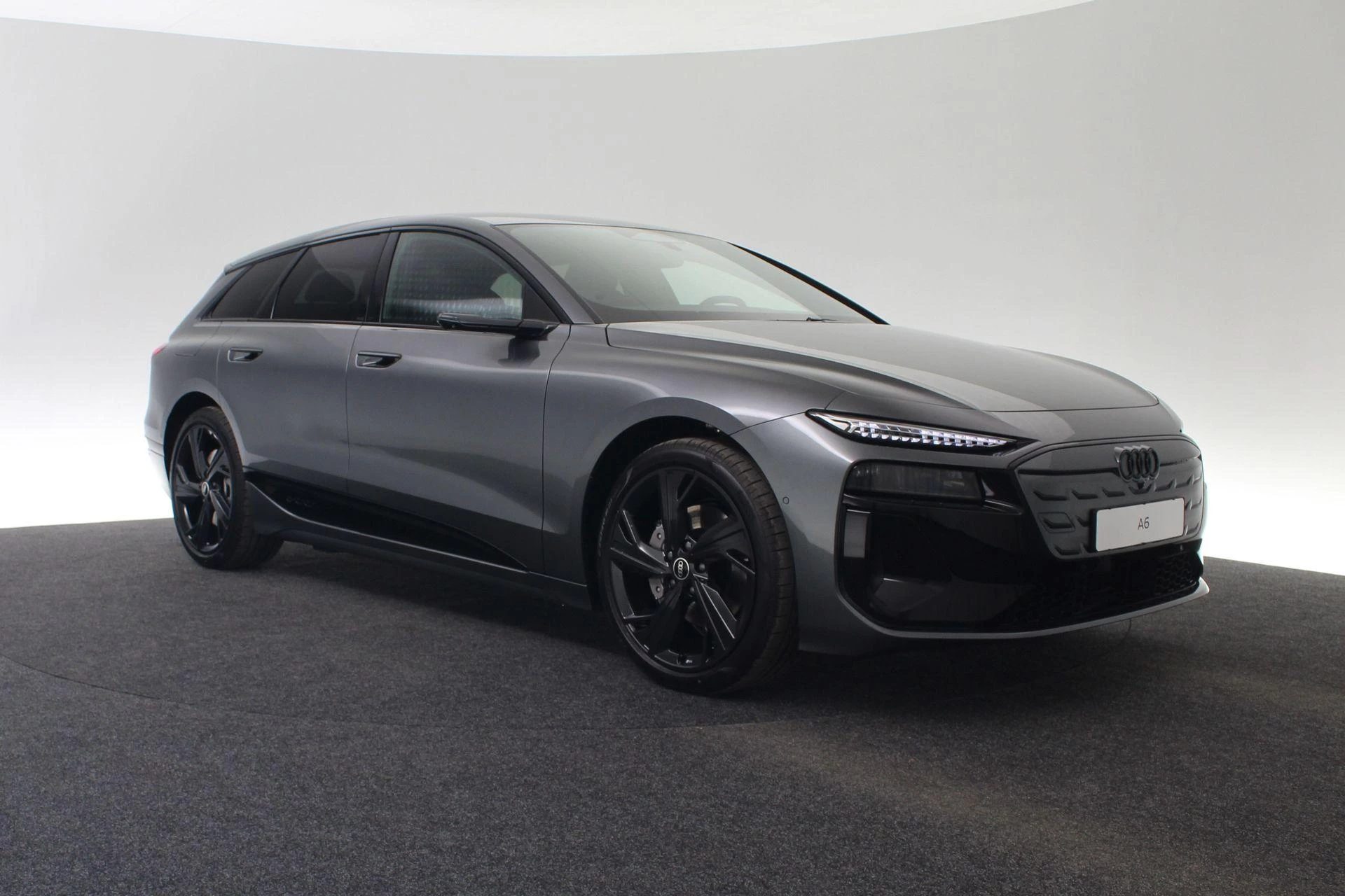 Hoofdafbeelding Audi A6 Avant e-tron