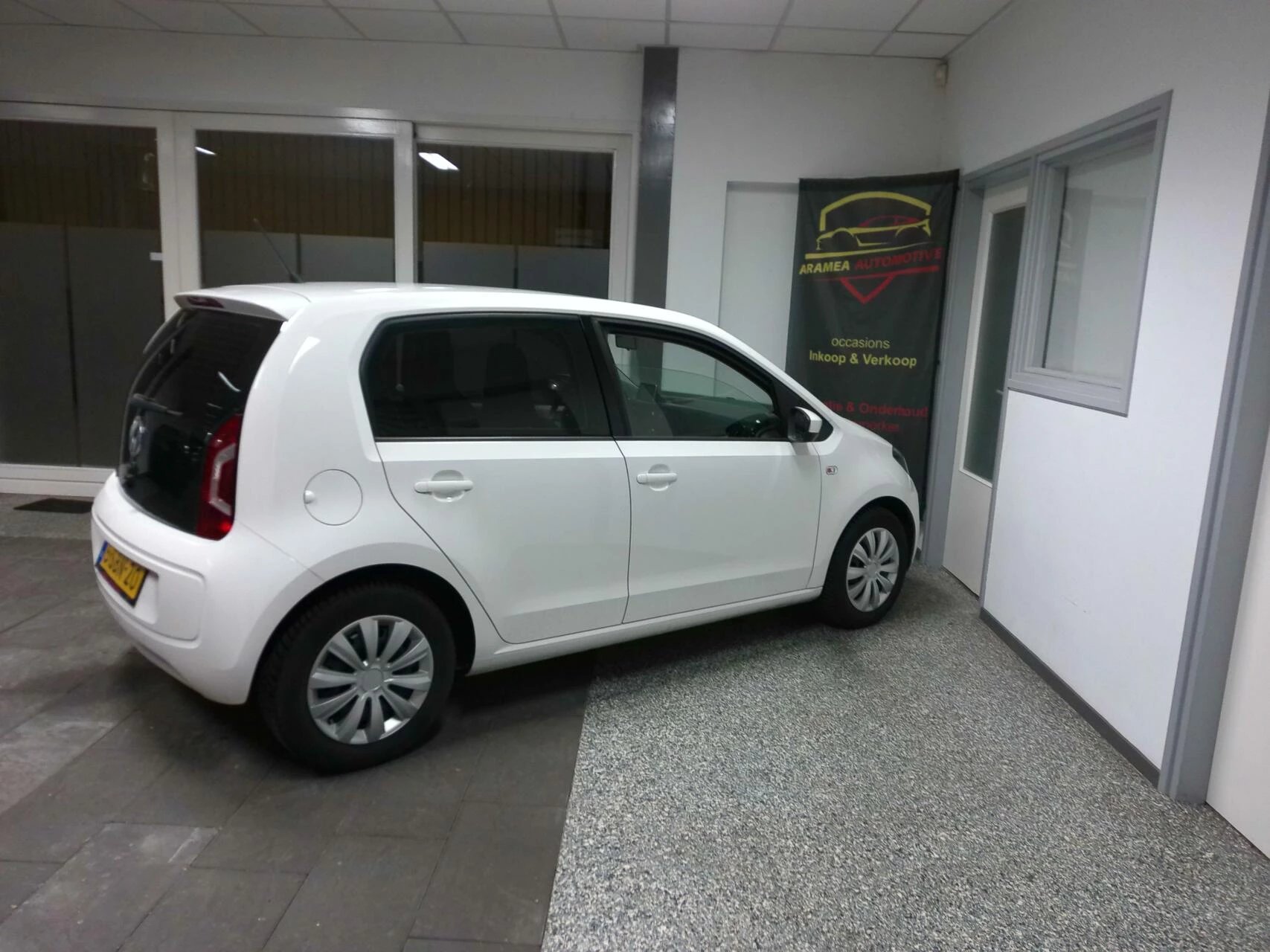 Hoofdafbeelding Volkswagen up!