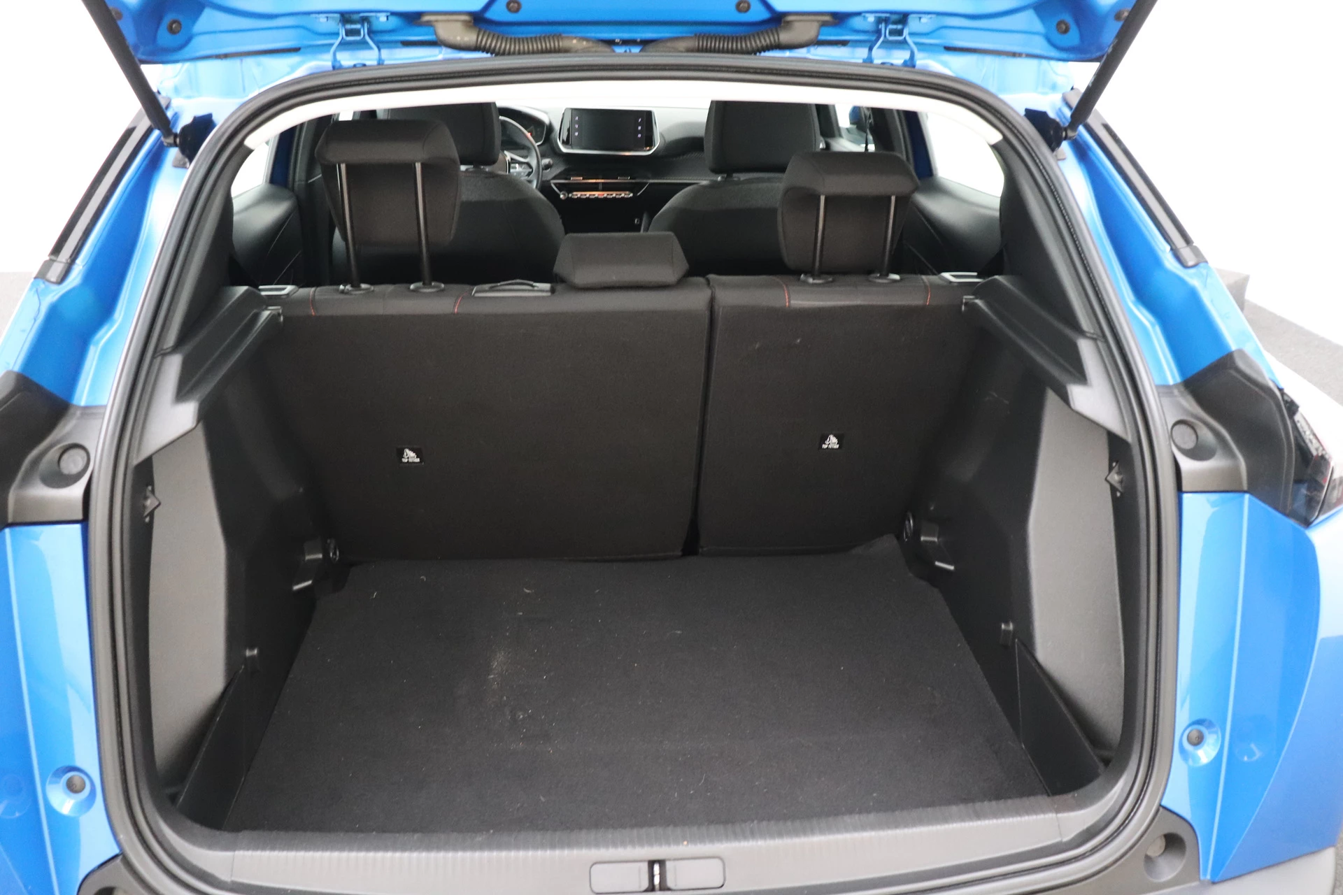 Hoofdafbeelding Peugeot e-2008