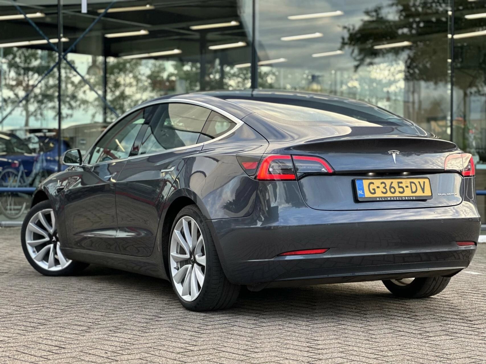 Hoofdafbeelding Tesla Model 3