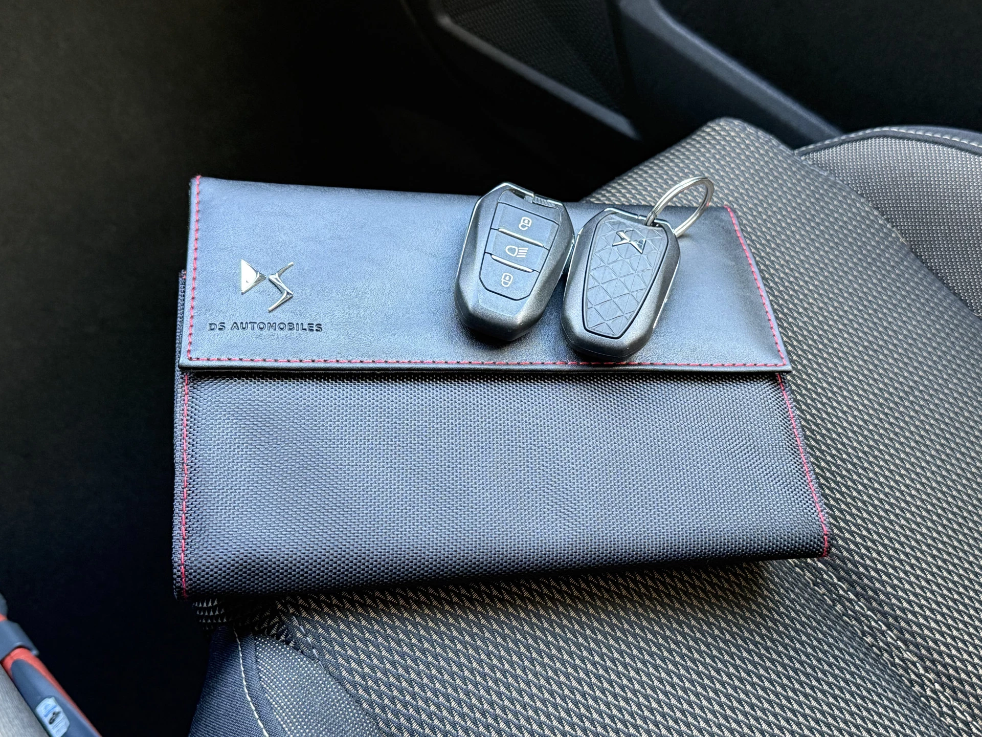 Hoofdafbeelding DS DS 7