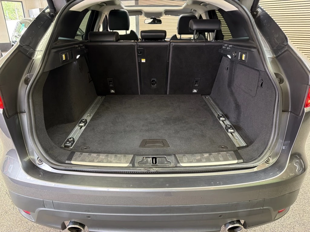 Hoofdafbeelding Jaguar F-PACE