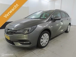 Opel Astra Sports Tourer 1.2 Business Edition