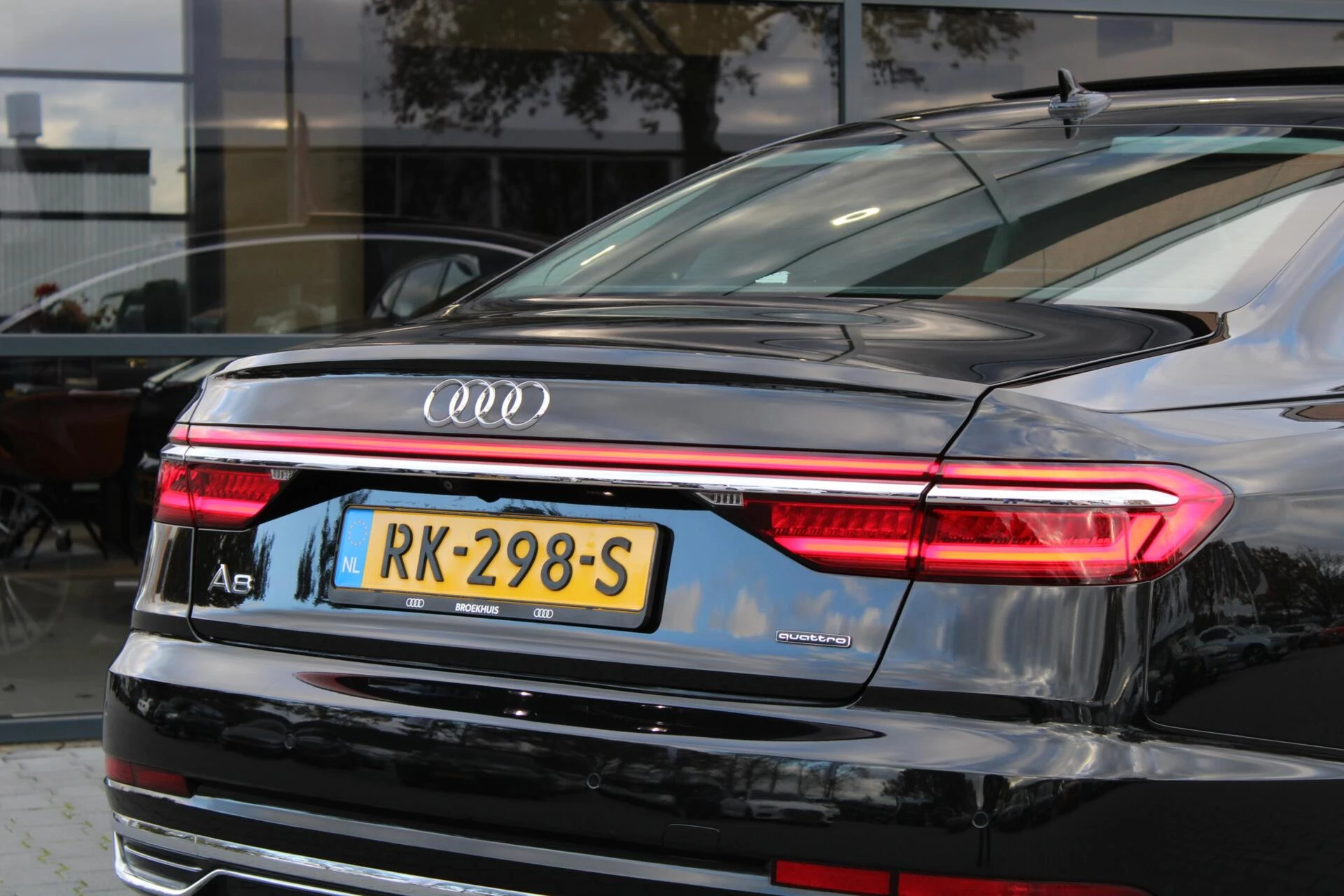 Hoofdafbeelding Audi A8
