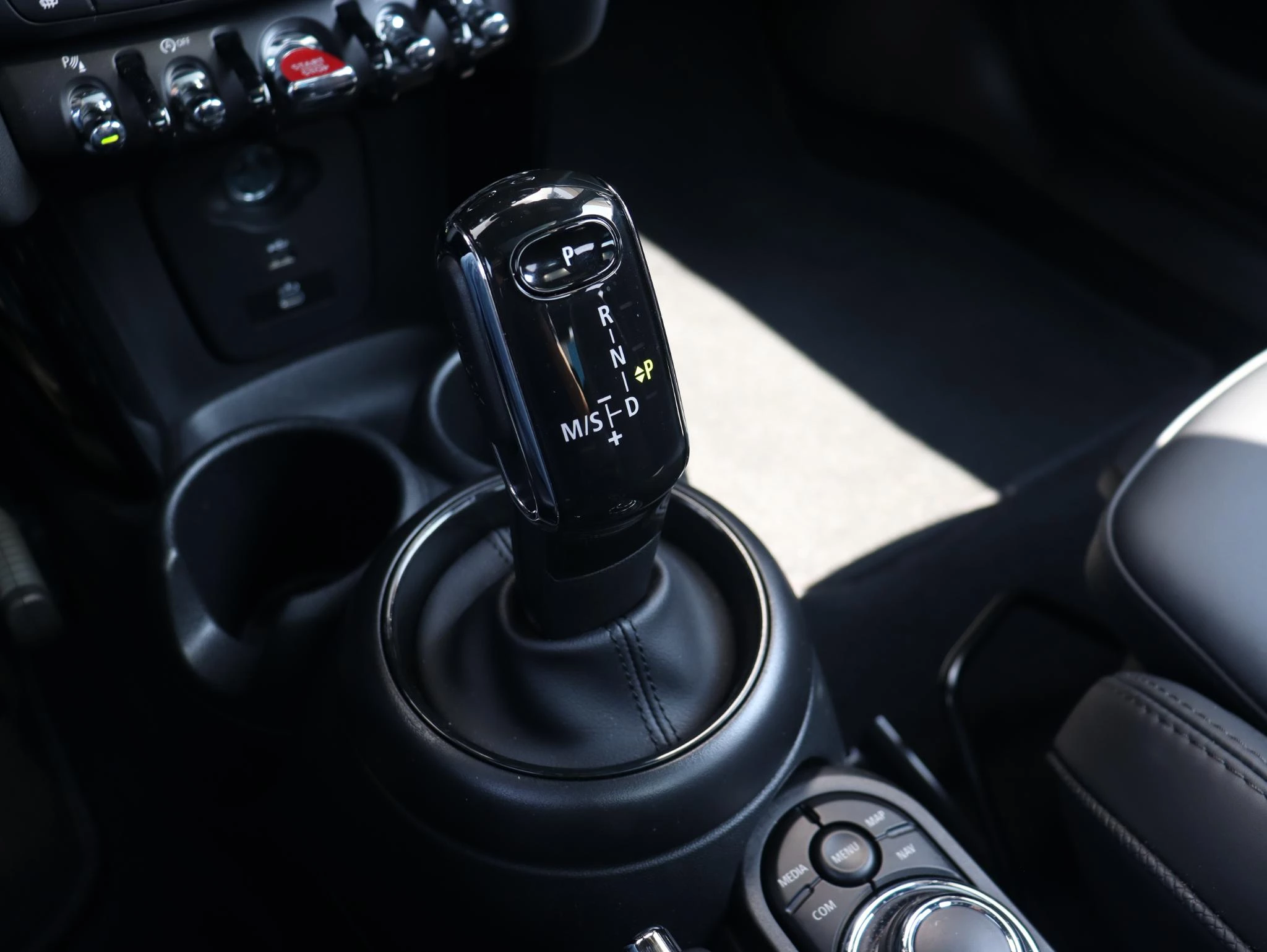 Hoofdafbeelding MINI 5-deurs