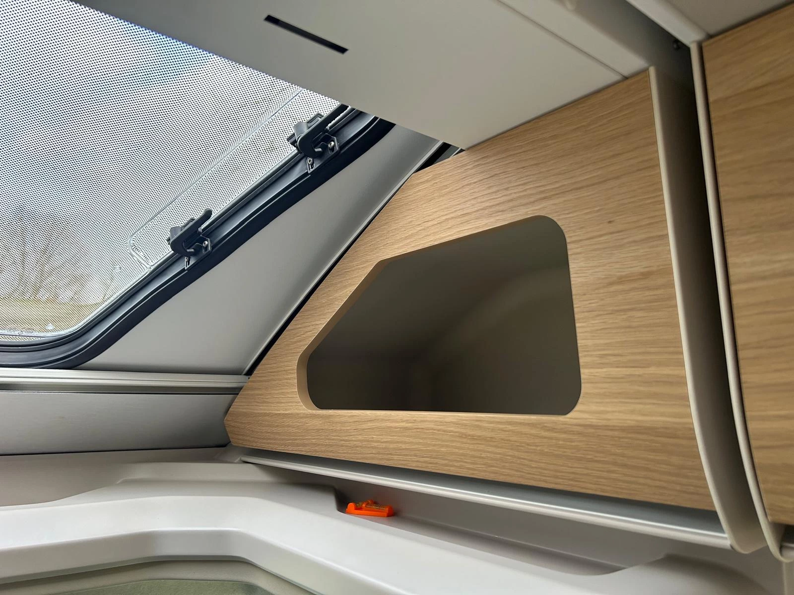 Hoofdafbeelding Adria MATRIX 670SL