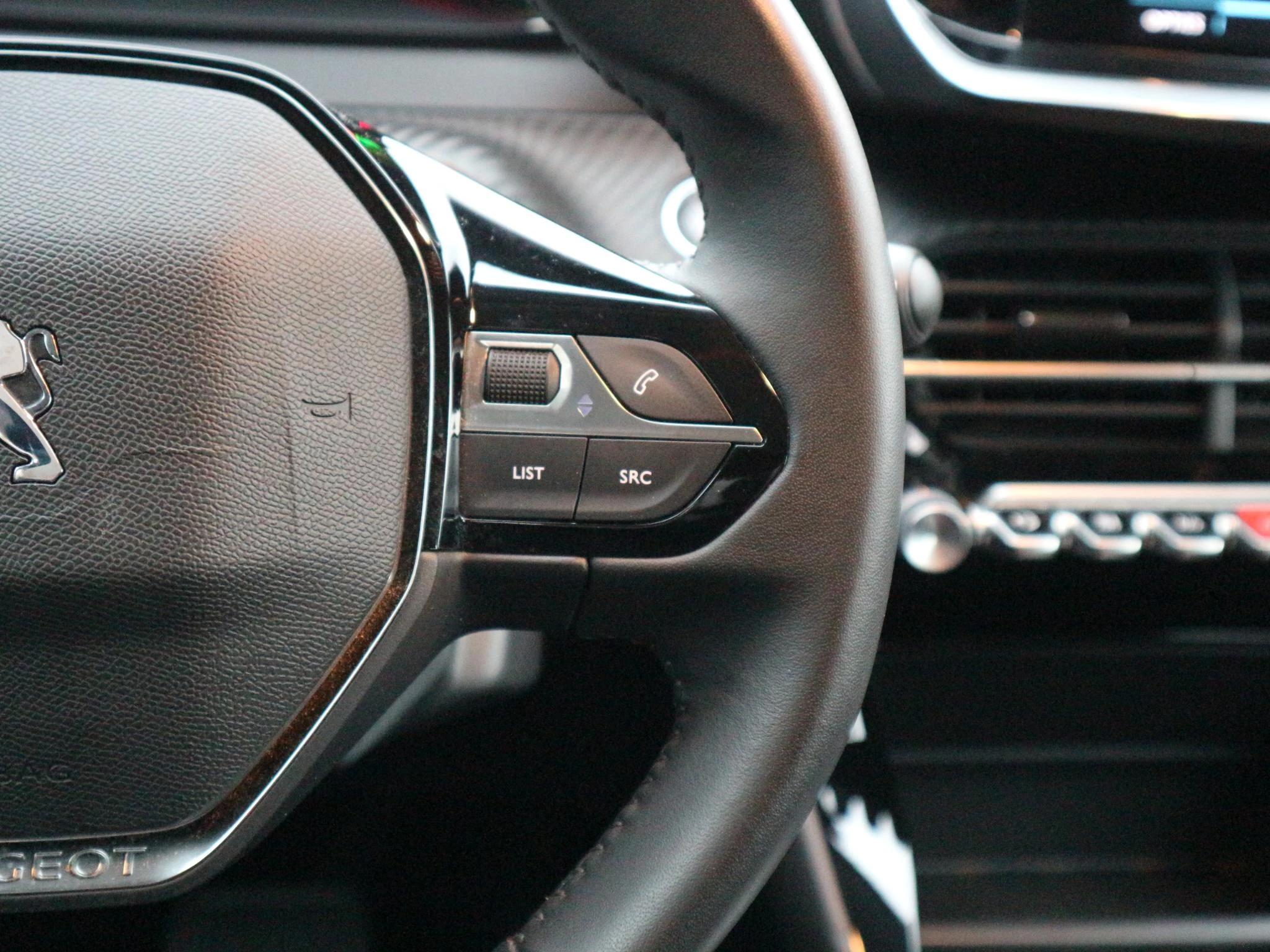 Hoofdafbeelding Peugeot e-208