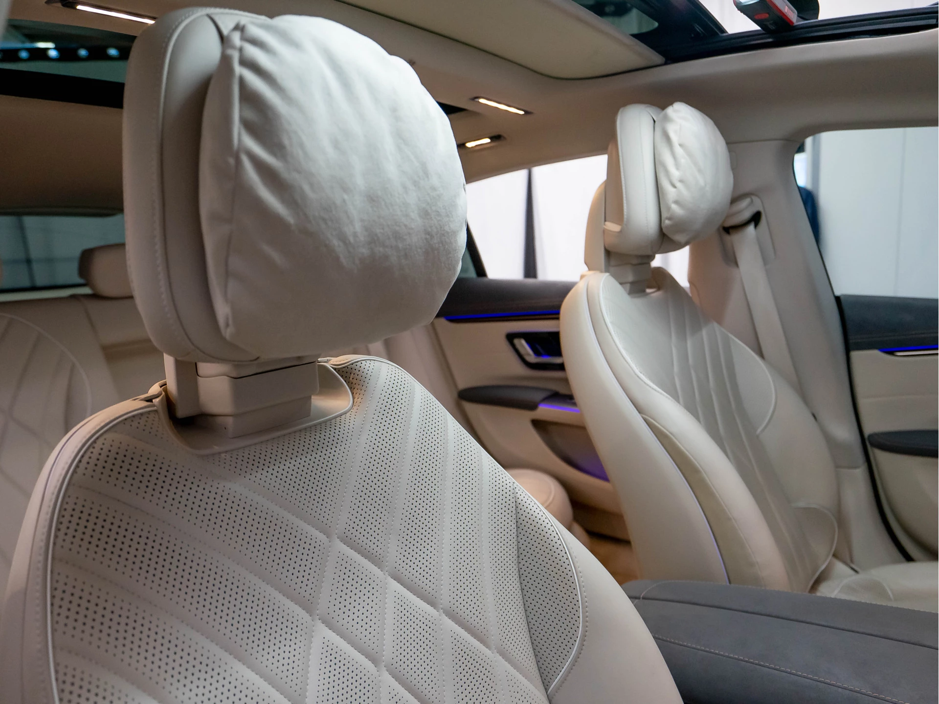 Hoofdafbeelding Mercedes-Benz EQS