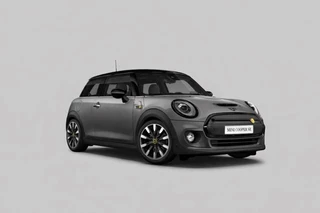 MINI Electric Mini Yours 33 kWh | Panoramadak | Harman Kardon | Head-Up Display | Union Jack | Black Pack | BTW | Stoelverwarming | Keyless | Apple Carplay | Navigatie | Camera | Parkeersensoren | Warmtepomp | Leer | Cruise