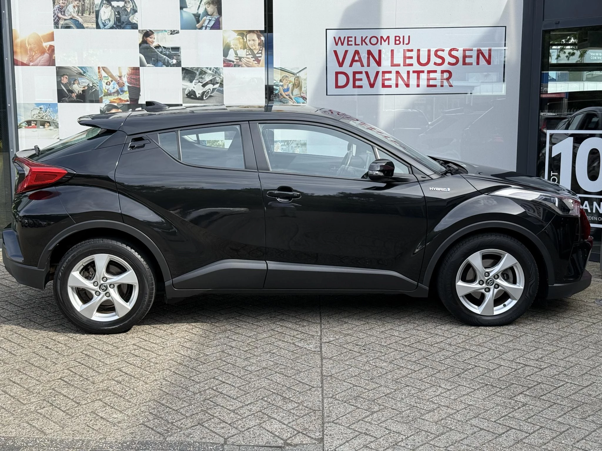 Hoofdafbeelding Toyota C-HR