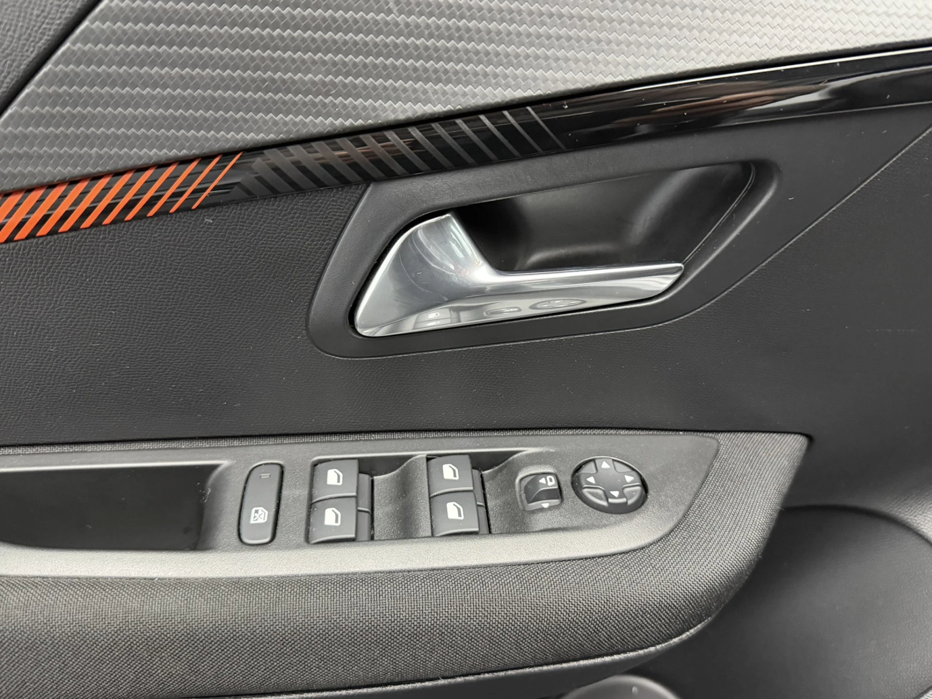 Hoofdafbeelding Peugeot e-208