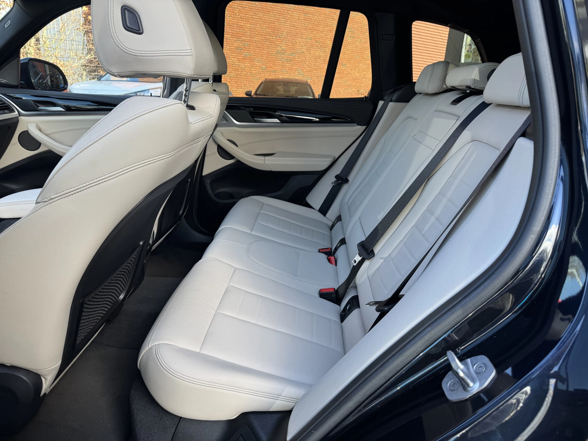 Hoofdafbeelding BMW iX3