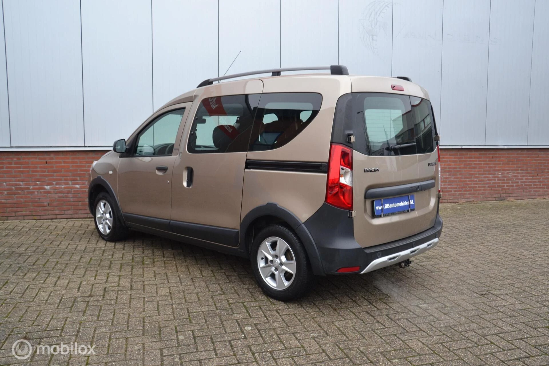 Hoofdafbeelding Dacia Dokker