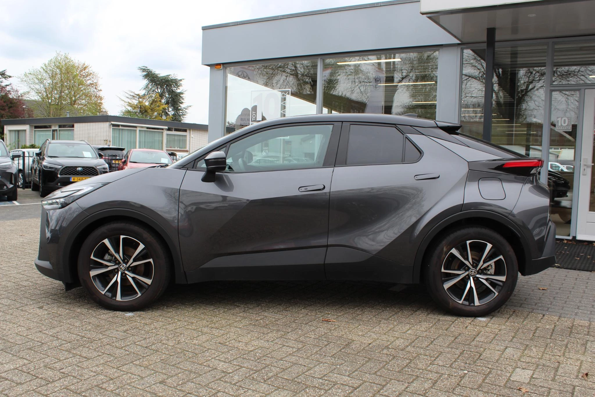 Hoofdafbeelding Toyota C-HR