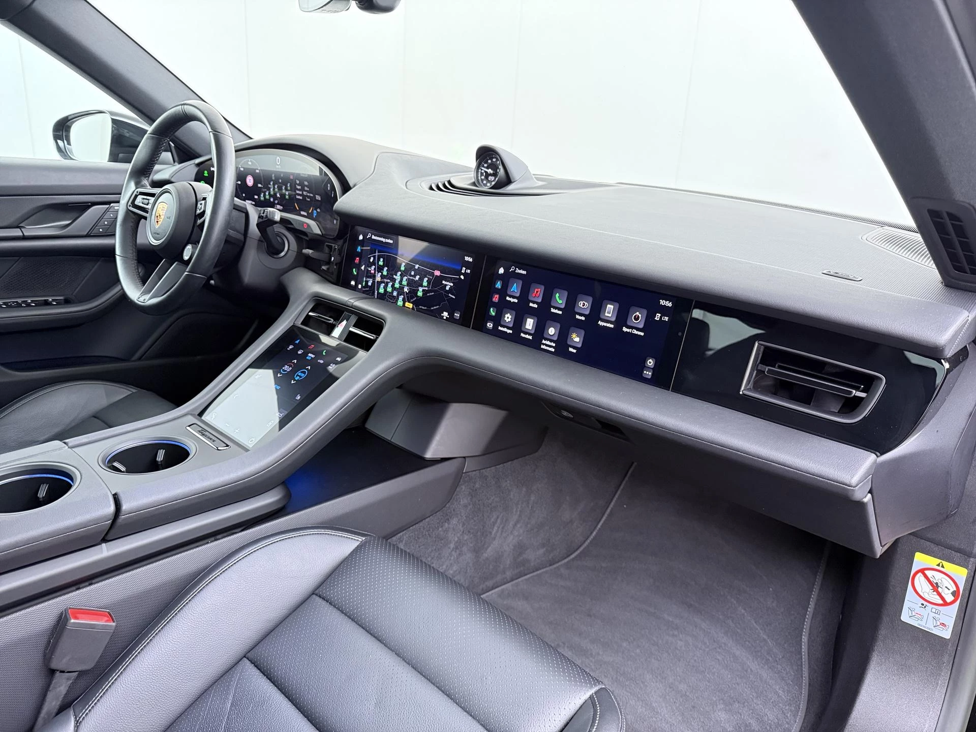 Hoofdafbeelding Porsche Taycan