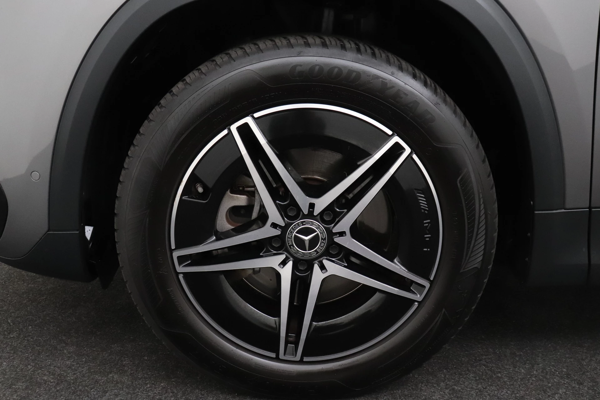 Hoofdafbeelding Mercedes-Benz EQA
