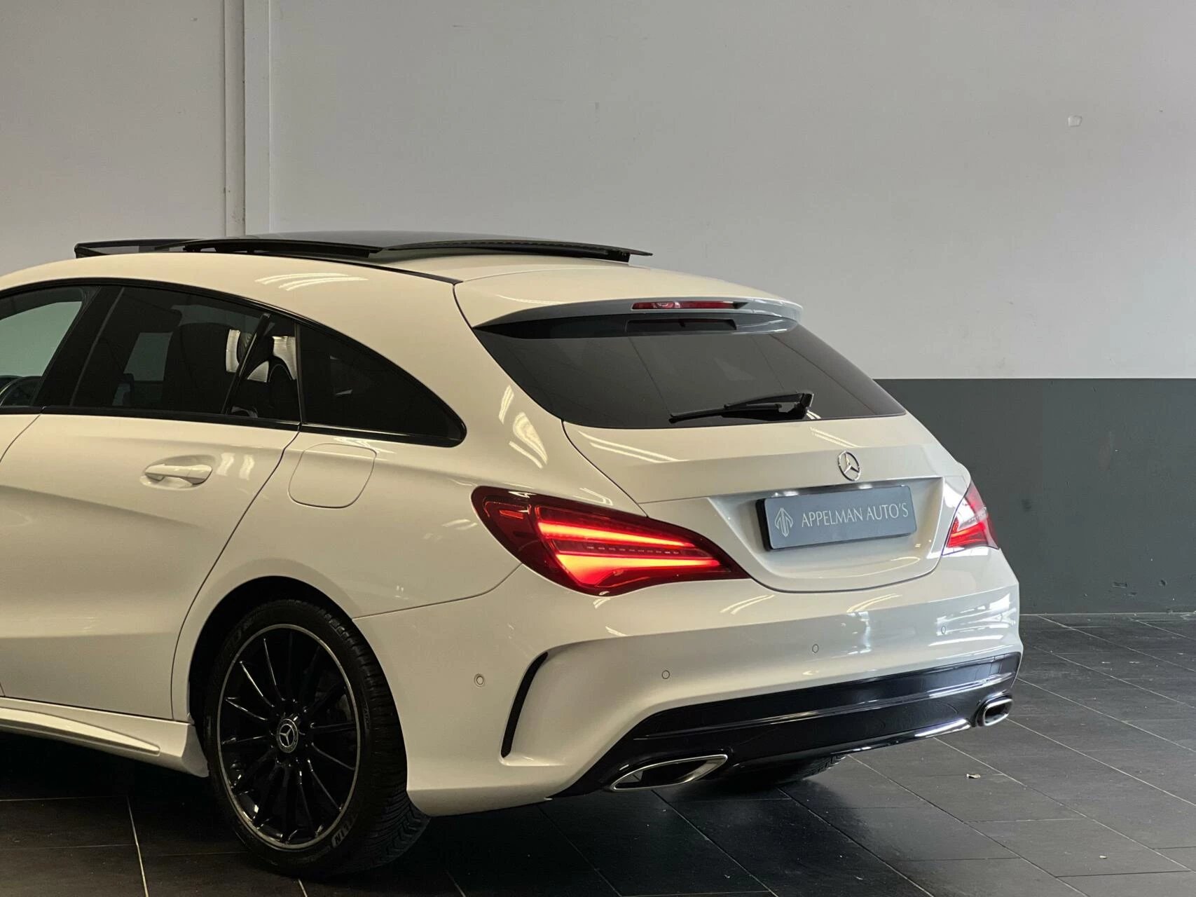 Hoofdafbeelding Mercedes-Benz CLA