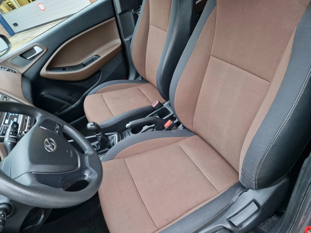 Hoofdafbeelding Hyundai i20