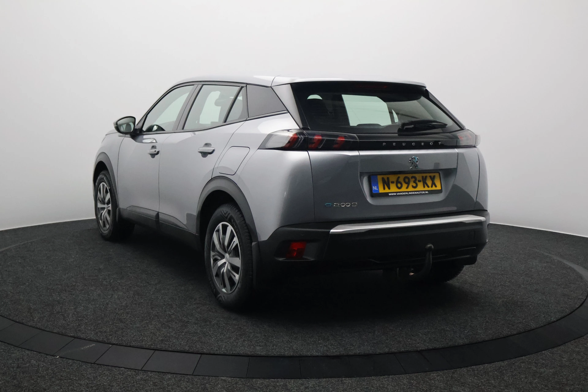 Hoofdafbeelding Peugeot e-2008