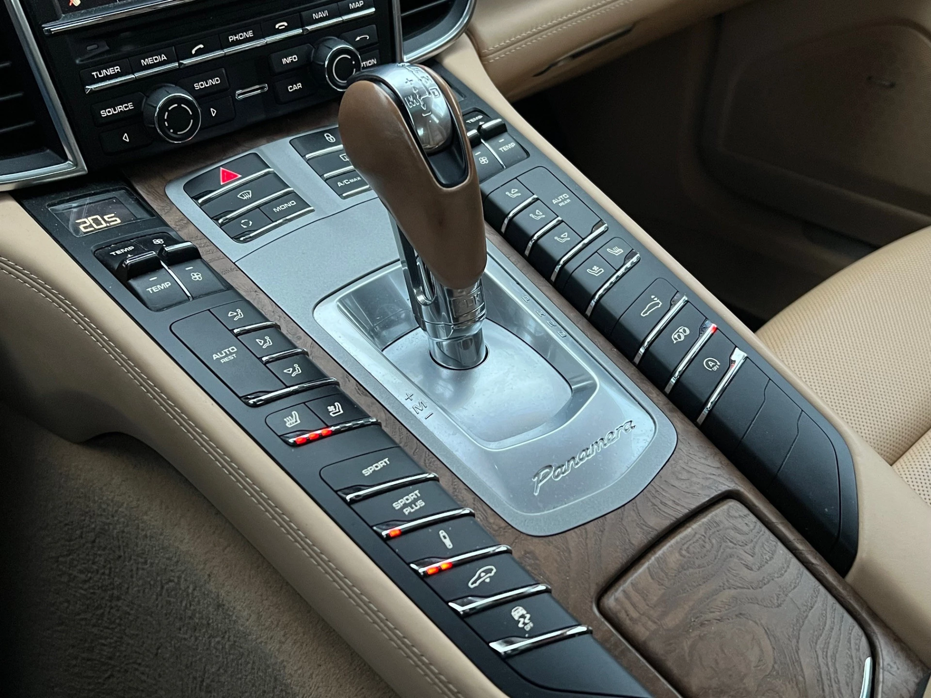 Hoofdafbeelding Porsche Panamera