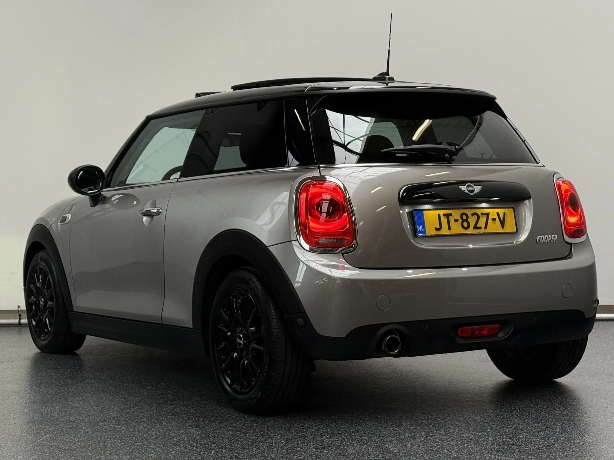 Hoofdafbeelding MINI Cooper