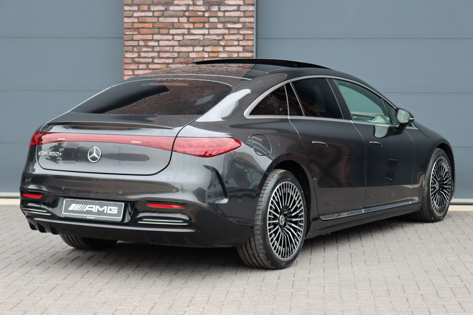 Hoofdafbeelding Mercedes-Benz EQS