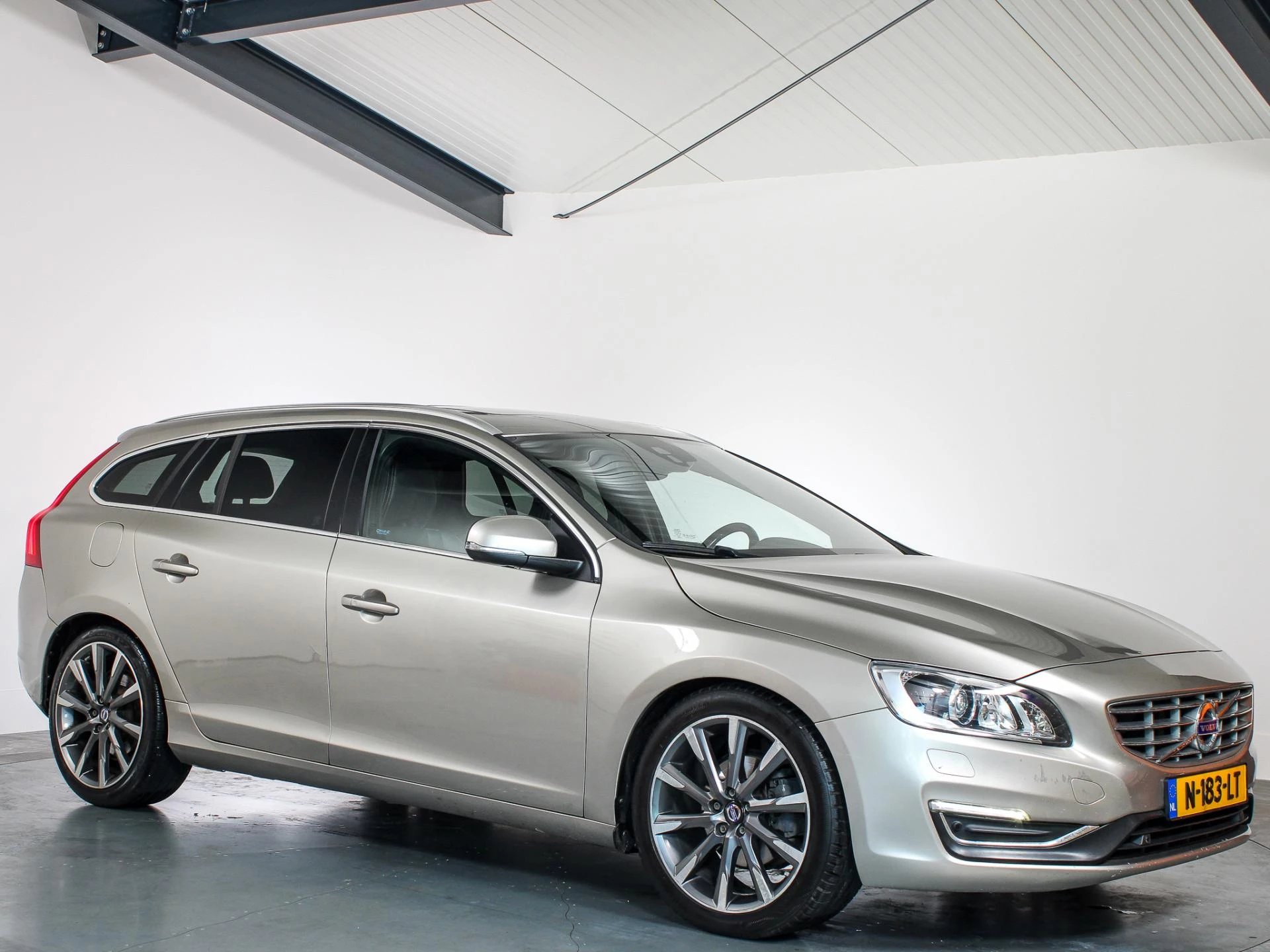Hoofdafbeelding Volvo V60