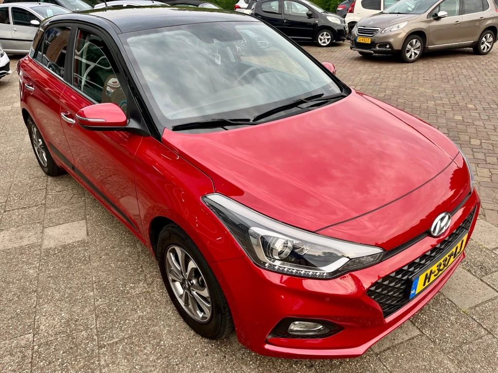 Hoofdafbeelding Hyundai i20