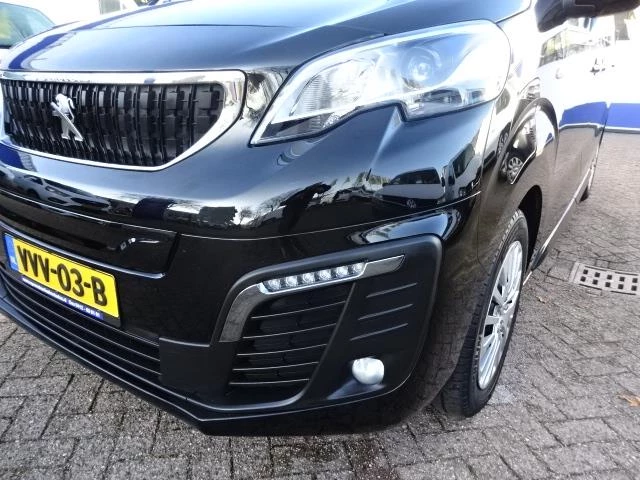 Hoofdafbeelding Peugeot e-Expert