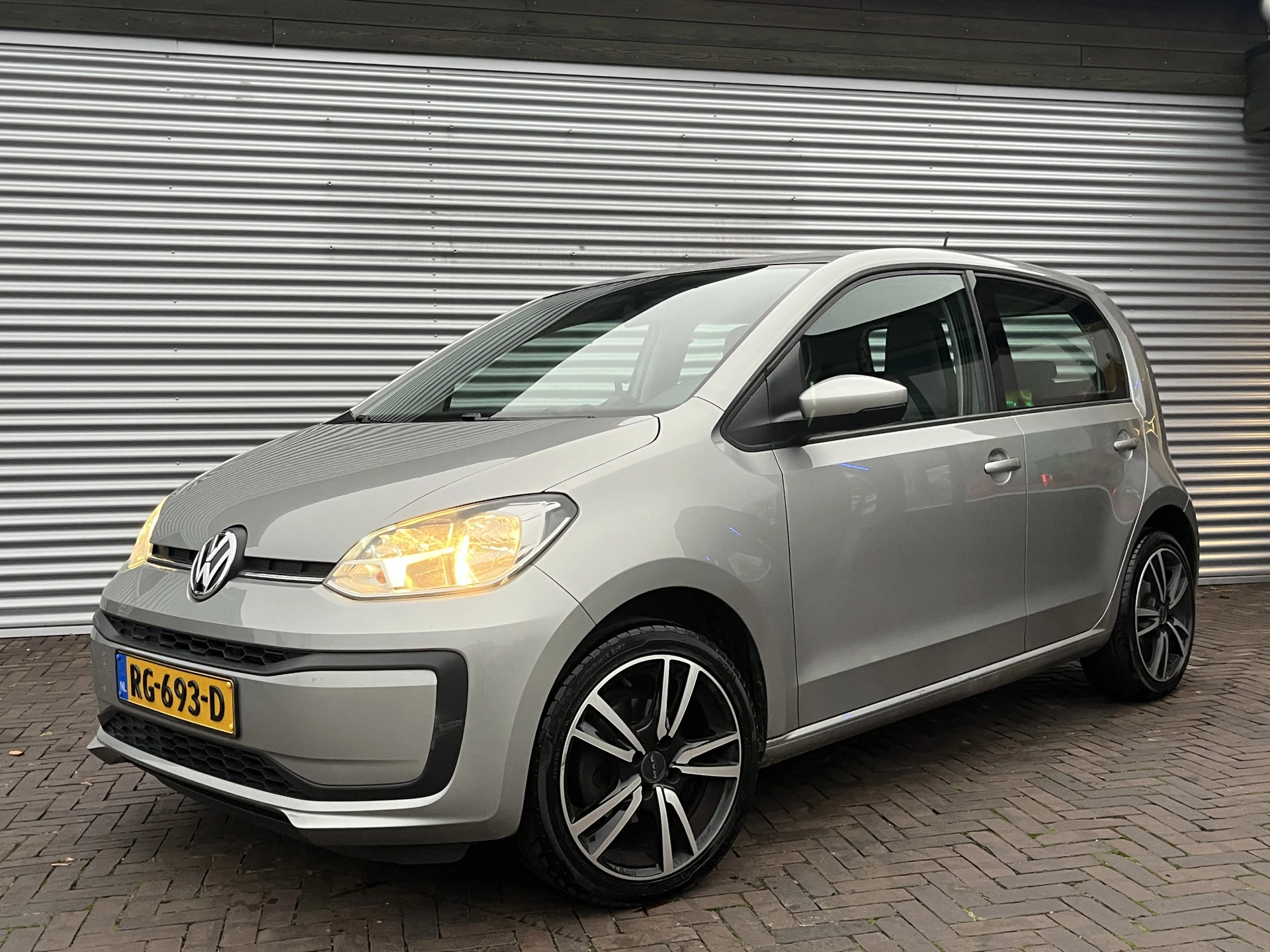 Hoofdafbeelding Volkswagen up!