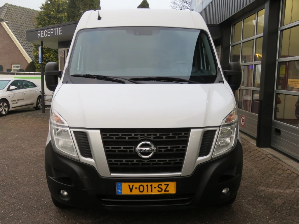 Hoofdafbeelding Nissan NV400