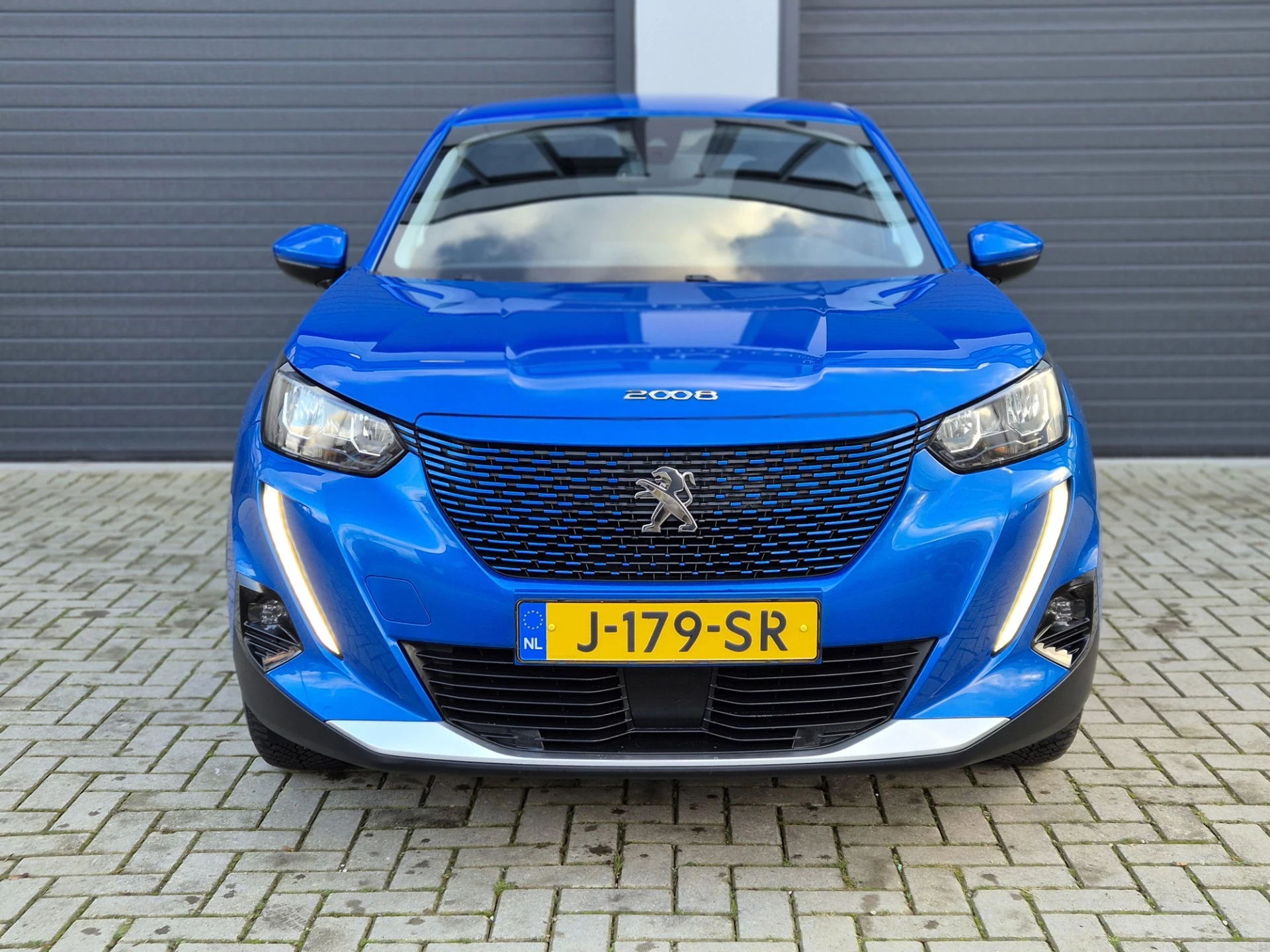 Hoofdafbeelding Peugeot e-2008