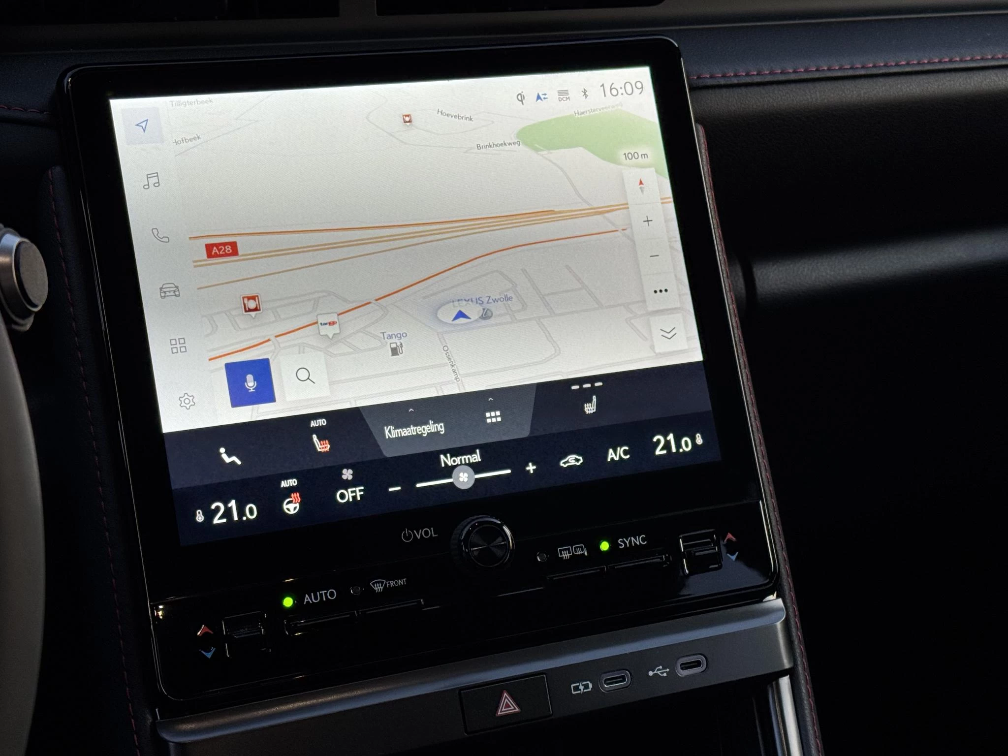 Hoofdafbeelding Lexus LBX