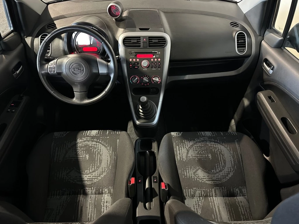 Hoofdafbeelding Opel Agila