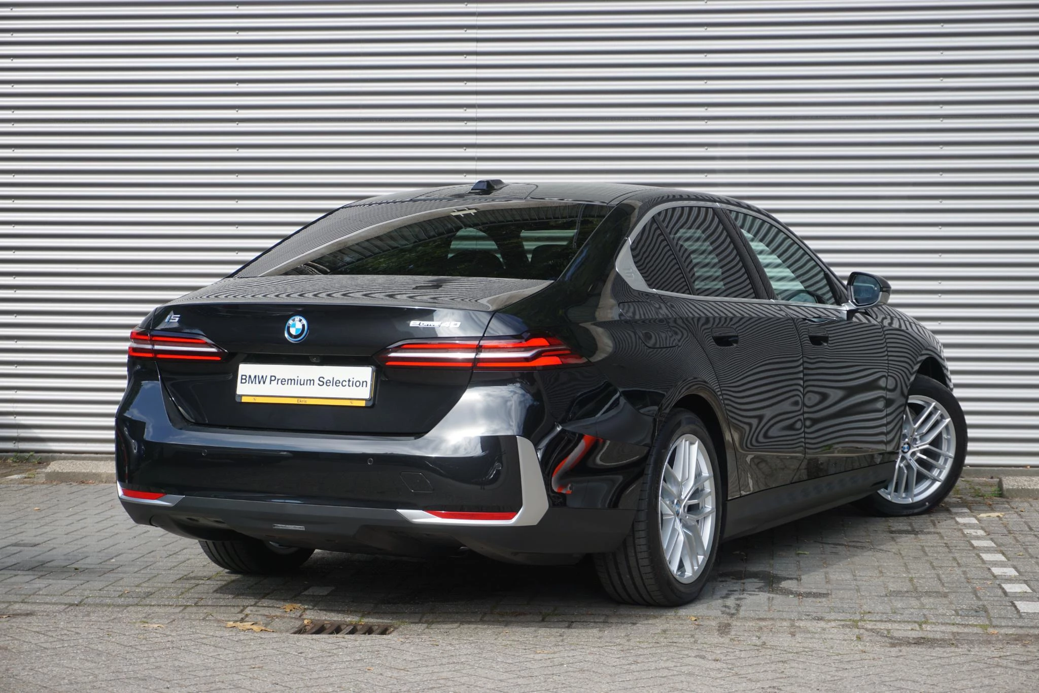 Hoofdafbeelding BMW i5