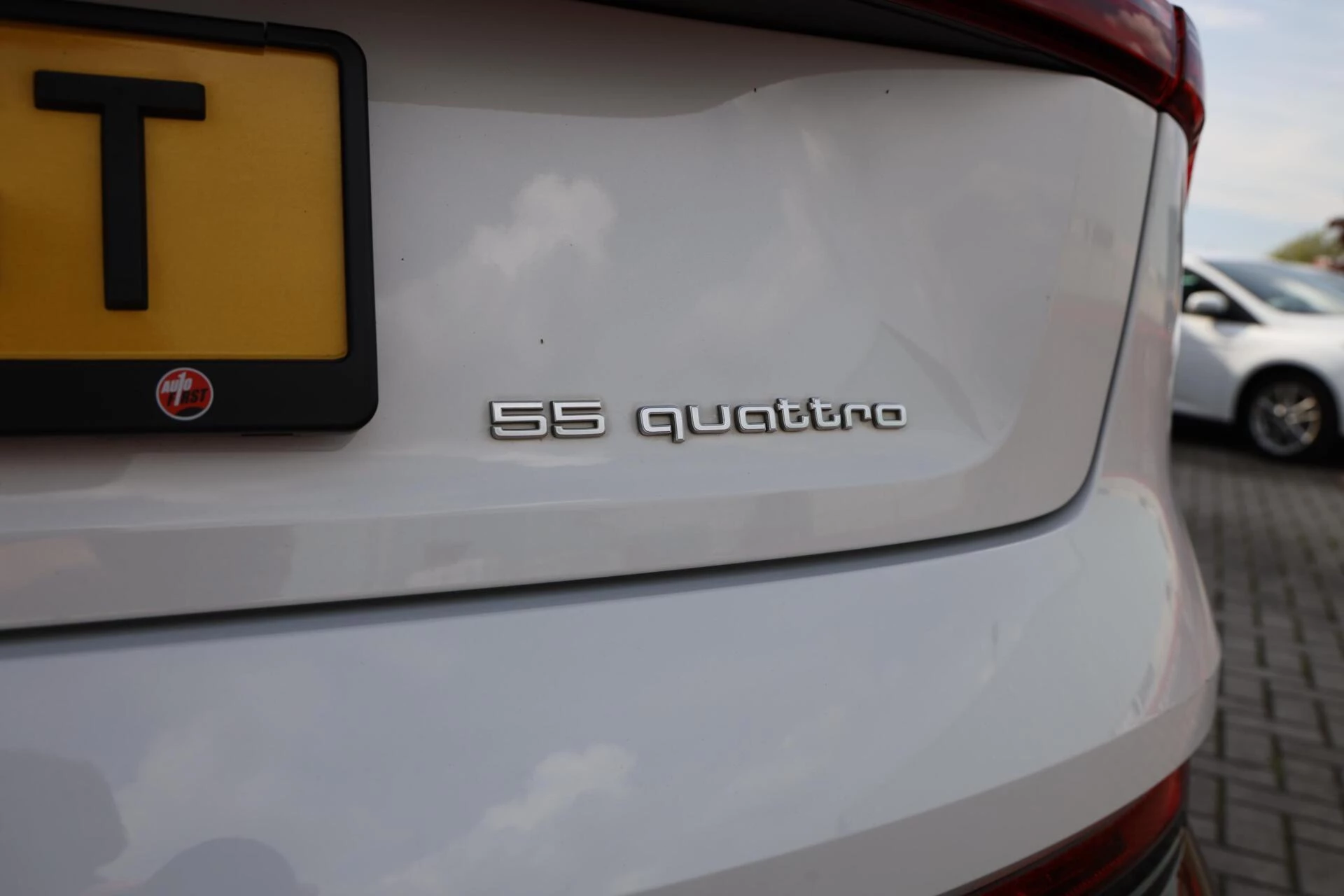 Hoofdafbeelding Audi e-tron