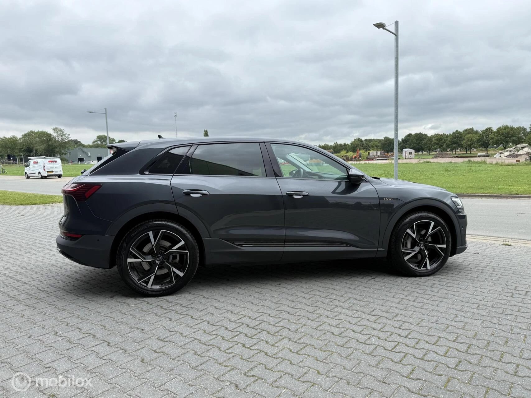 Hoofdafbeelding Audi e-tron